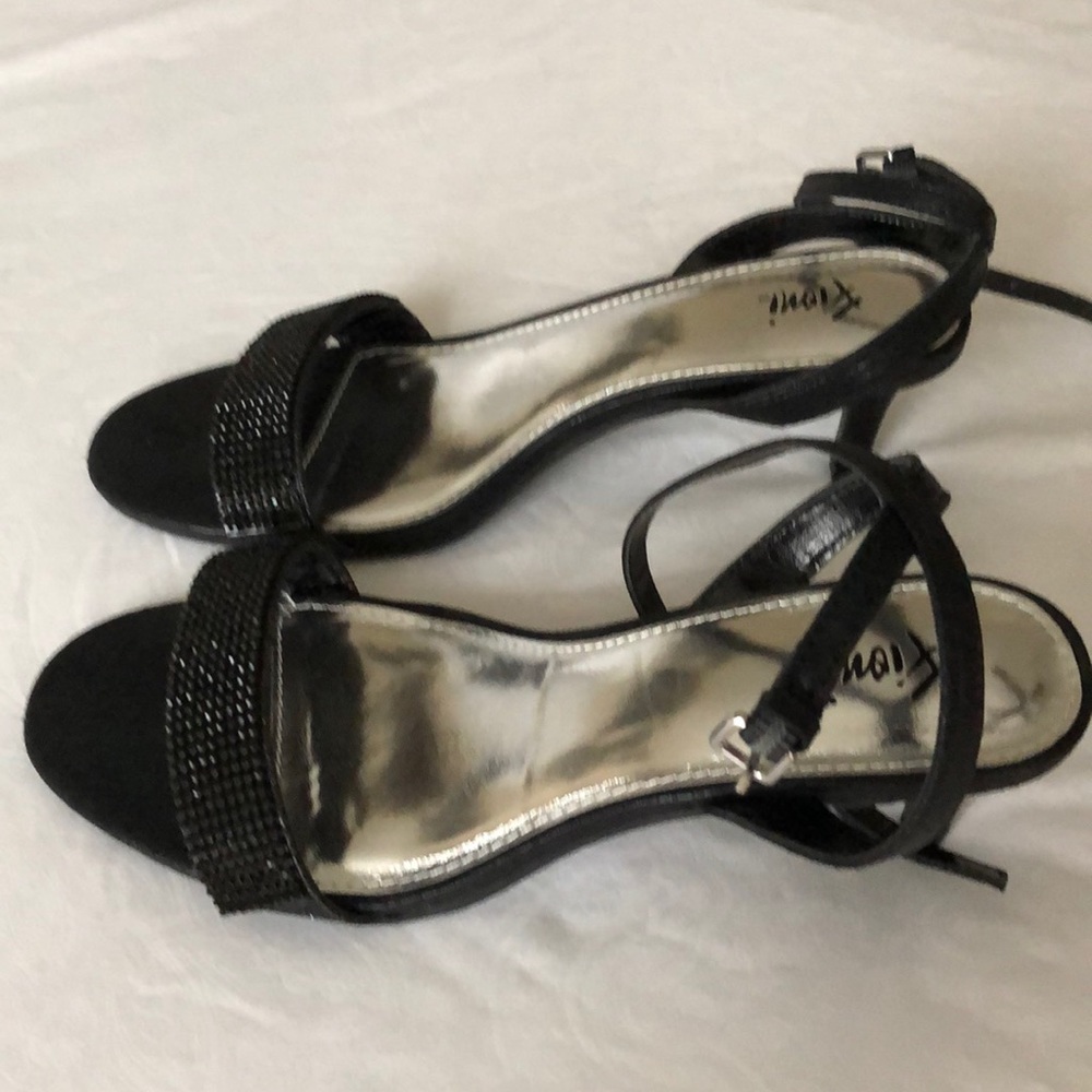 Dress shoes.